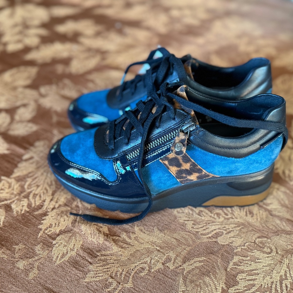 Stunning Mephisto Sneakers